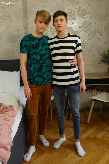 Twink Beno Eker and hot twink Marcel Boyle have anal sex