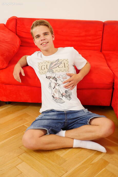 Young boy Richard Hicks posing naked and showing his ass