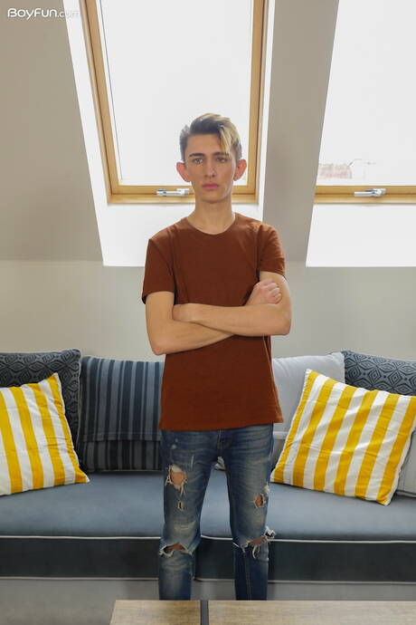 Young dude Andy Ford posing nude