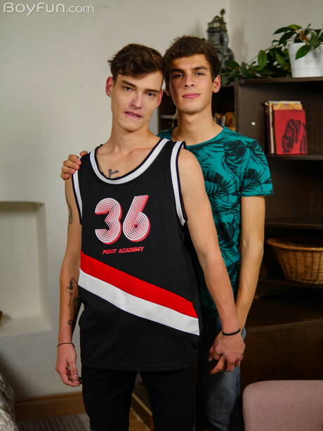 Boyfun: Young dude Johnny Walsh and young boy Theodore Wright fuck ass after sucking