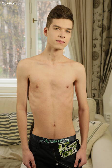 Beautiful boy Axel Bolt shows a beautiful body