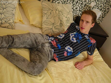 年輕帥哥Mike Branco展現完美身材