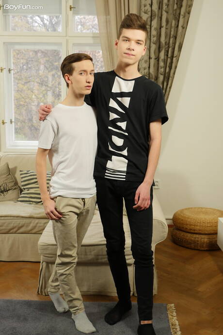 Boyfun: Young Axel Bolt and young dude Gregor Gilead in hot homosexual scene