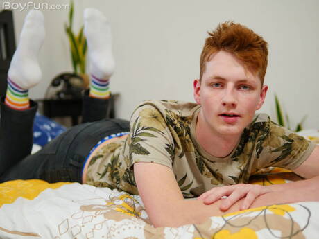 性感小鮮肉 Harry Davis 全裸出鏡，展現性感翹臀