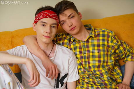 Pretty boy Karol Gajda and young dude Mike Steed in hot homosexual scene