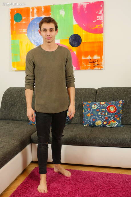 Le minet sexy Lior Hod pose nu