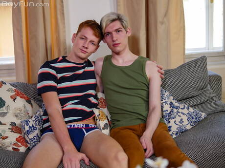 Hot twink Harry Davis and young Jake Hunter fuck ass after blowjob