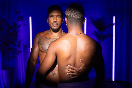 帥哥 Luccas Toblerone 和性感好友 Caio Rodrigues 展現了健壯的身材