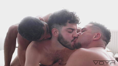 Gael, Cleo Luckyboy und Sam Muller bei Dreier-Fick-Action