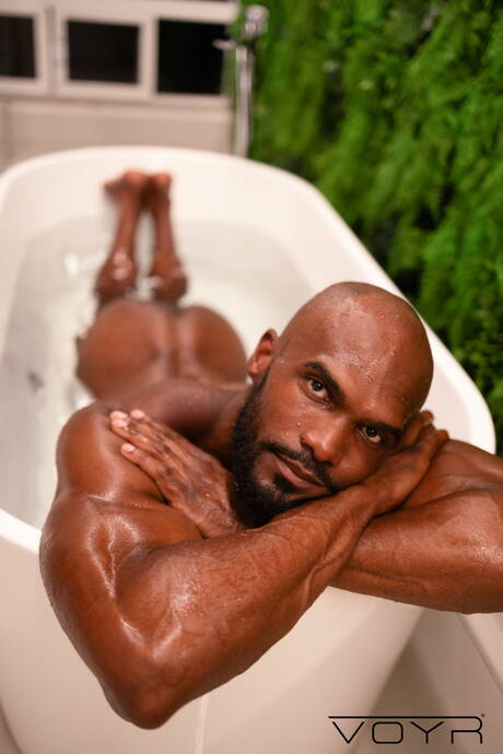 帥哥 Andy Rodrigues 和帥哥 Boe Jack 在浴缸裡操屁股