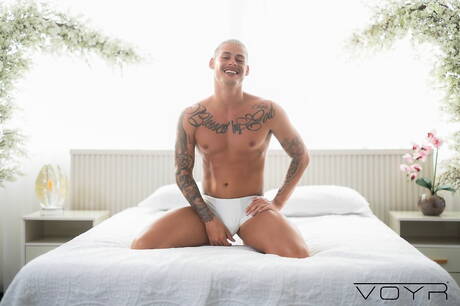 帥哥 Eduardo Menzorra 和帥哥 Luiz Machado 享受一場精彩的肛交