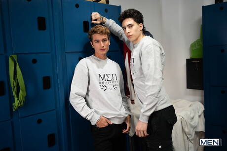 Latin hunk Angel Elias and beautiful boy Marco Alessandro sucking and fucking each other