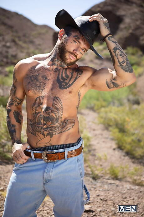 Men: Husky guy Sage Roux and beefy Joel Hart have a hot couple scene outside