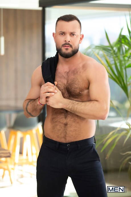 Sexy boys Paddy Obrian, Sir Peter and Mrdeepvoice sucking and screwing each other in kitchen