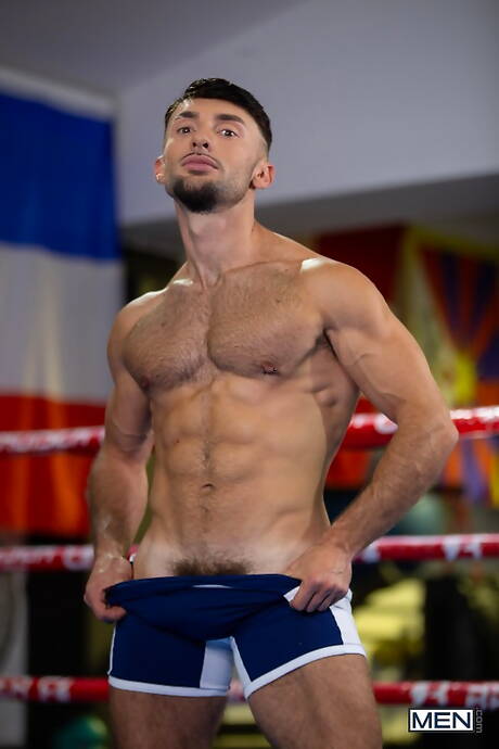 美國肌肉男Alex Ink和Jolian展現健美身材