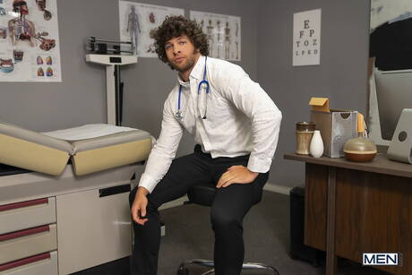 Pretty american guys gorgeous buddy Clark Reid and hot boy Shamu Azizam fuck after dick sucking