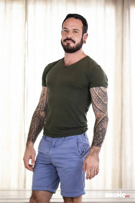 Der sexy Typ Tex Pat und der heiße Junge John Rodriguez ficken nach dem Blowjob