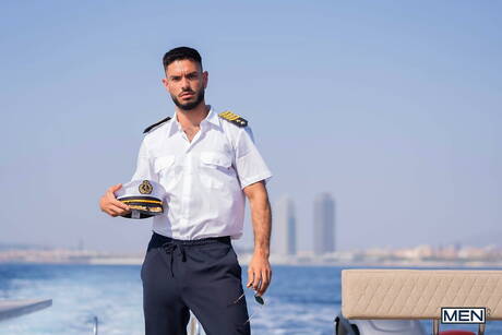 Les mecs sexy Allen King, Dom King et Nico Zetta ont un plan à trois torride en extérieur