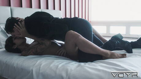 Voyr: Beefy Boystobreed and hunk Lucas fuck ass after sucking cock