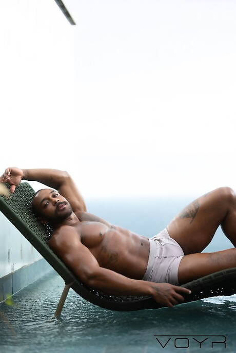 O atraente garoto Markin Wolf e o lindo Gabriel Antonio fazem um bom sexo anal no banho