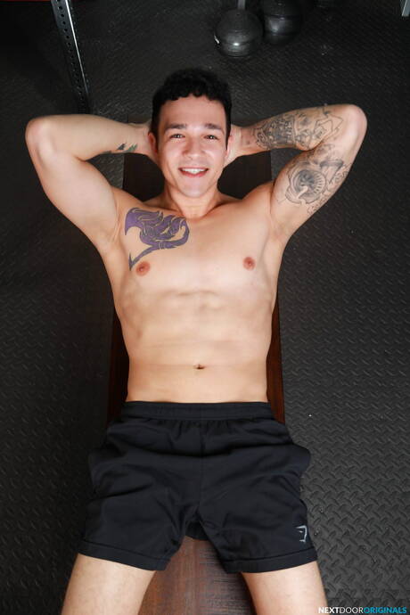 Twee Amerikaanse kerels, de jonge Jayden Marcos en de gespierde Blain Oconnor, maken de liefde