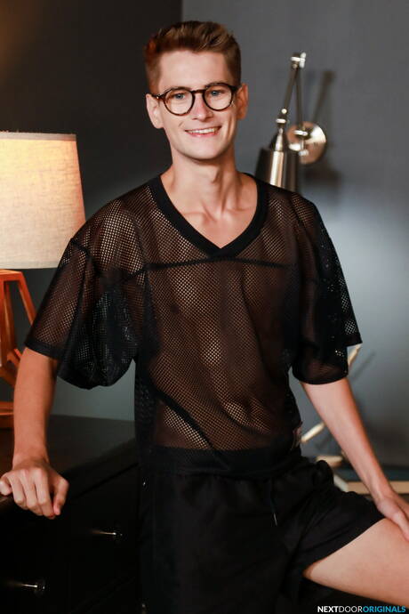 Amerikaanse sterren, jonge jongen Trevor Harris en sterke stier Kyle Fletcher, houden van elkaar buiten