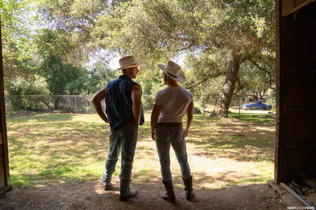 Two american dudes husky guy Carter Woods and stud Nico Coopa banged each other outdoor