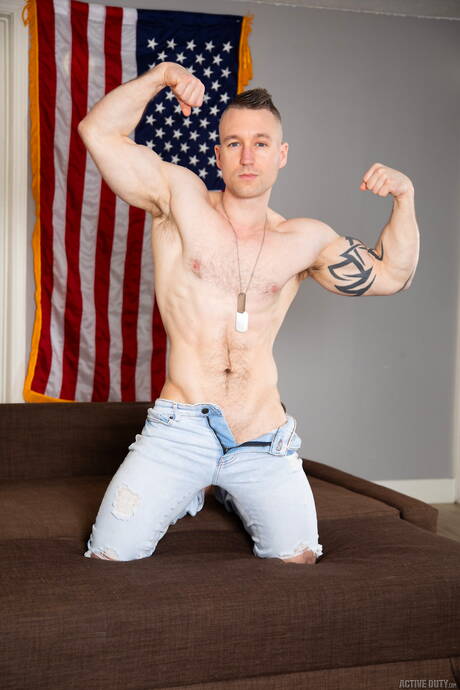 Hot american boys hot dude Andrew Miller and beautiful dude Baxxx sucking and screwing each other