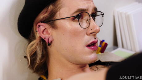 ハンサムなクラーク・デルガティとハンサムな男アクセル・ローズがお互いを吸ったりファックしたりしている