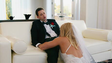 アメリカの可愛い男の子の力持ちクイン・クワイアと少年アッシャー・デイが熱いセックスをする