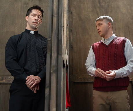 Hot american guys bodybuilder Eddie Patrick and young dude Noah White fuck ass after sucking cock