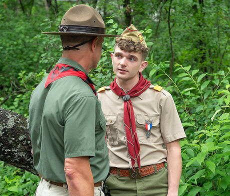 Famosi americani, il ragazzo sensuale Canyon Cole e il focoso amico Reece Scott in un bollente sesso anale all