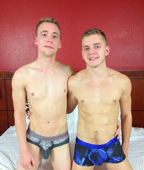 年輕的卡森里德和性感的年輕男演員伊恩萊文進行肛交