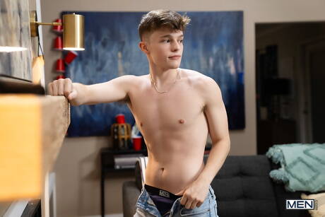 Nice american boys pretty boy Jake Preston and beautiful boy Drake Von fuck after blowjob