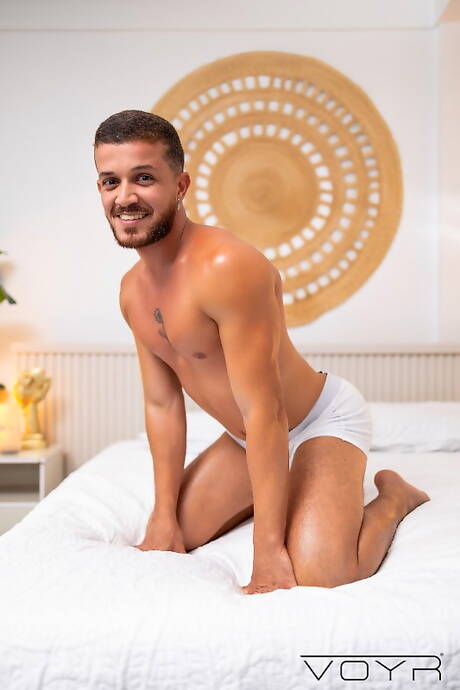 Ueverton Pessanha、Rafael Silva 和 Jhon Felipe 熱辣三人組屁股爆炸