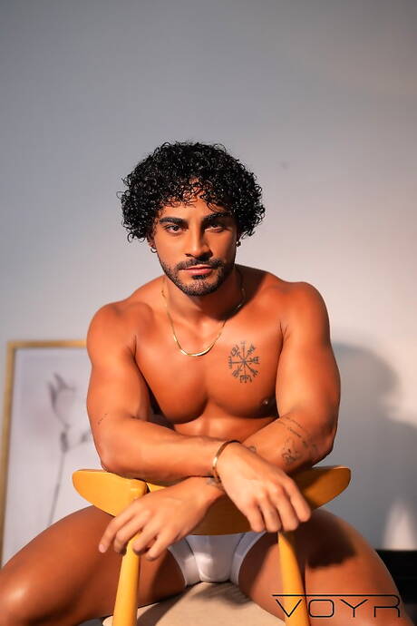 Gorgeous boy Nico Aesthetics and sensual guy Hiuri Cruz shows a husky body