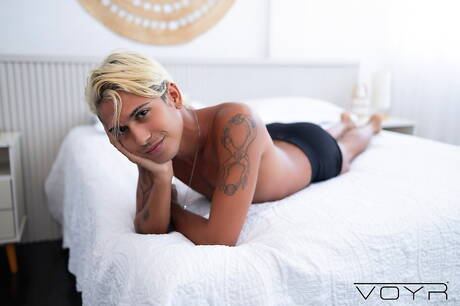 Shameless buddies Lucas Ripardo, Pierre Carioca and Antonio Horlando have a good 3some sex outside