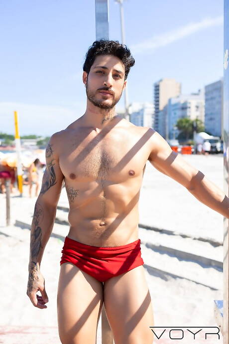 Sensuele jongen Markin Wolf en sexy jongen Guillaume Wayne in een hete kontneuk buiten