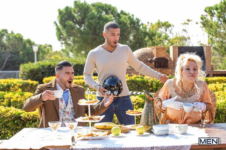 Britse superstud Paddy Obrian en Latijns-Amerikaanse hengst Alex Ink neuken na het buiten pijpen van een lul