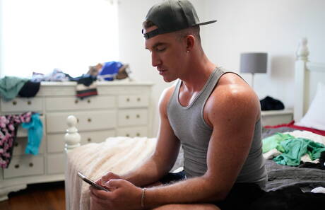 American pornstars hot bear Killian Knox and hunky guy Nick Fitt in blowjob scene