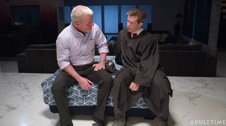 Two american boys hairy bear Dale Savage and superstud Isaac Parker in hard anal sex