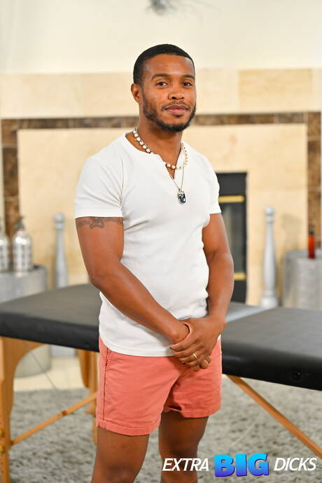 Zwei amerikanische Typen, der muskulöse Jake Klerin und der Muskelprotz Jake Waters, beim harten interracial Analsex