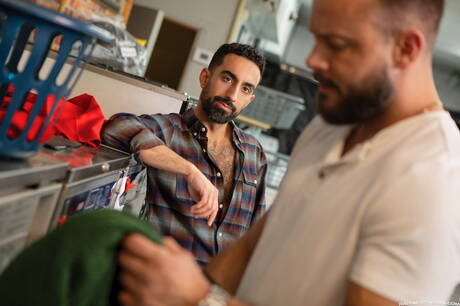 Sexy buddy Sir Peter and gorgeous guy Ali Rush make a love