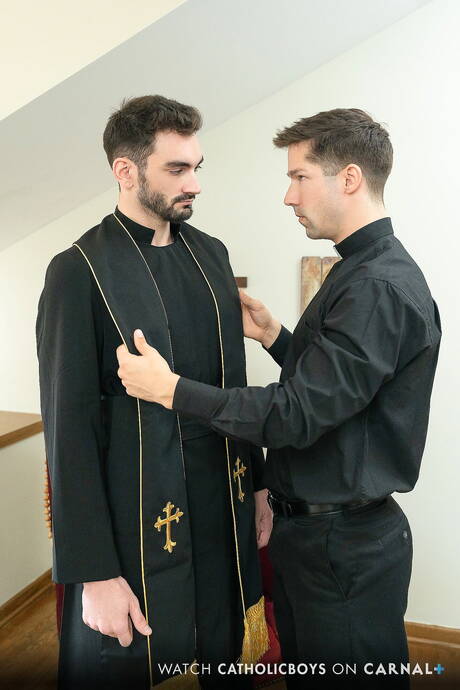 Hot americans, bull Eddie Patrick and otter Jack Aries drilling an ass