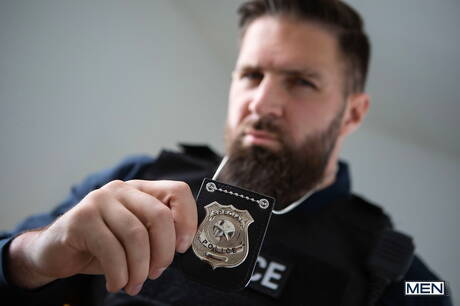 Two american guys bodybuilder Chuck Conrad and beautiful boy Andy Adler have a good sex