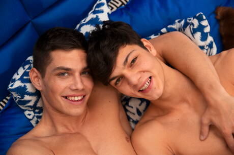 Czech muscular Adam Archuleta and hungarian young dude Nino Valens in hot homosexual scene