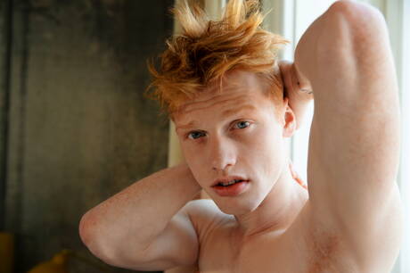 Czech muscular Timothy Blue get naked and showing hot ass