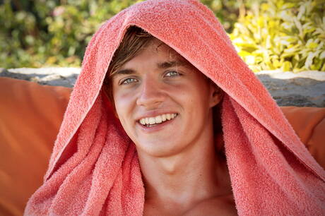 Stud Paul Cassidy and stud Riis Erikson have a good oral sex in the pool