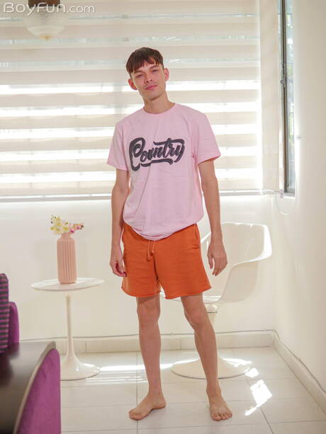 American young dude Jacob Buccella posing nude and showing hot ass