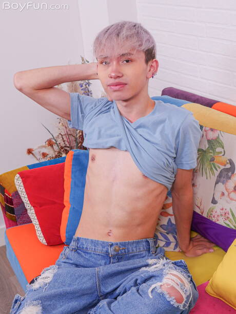 Asian beautiful boy Junior Jones shows a beautiful body